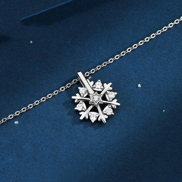 Rotatable 925 Silver Snowflake Necklace Women Luxury Niche Design Shiny Rhinestone Jewelry Autumn And Winter Birthday Gift For Friends - Image 6