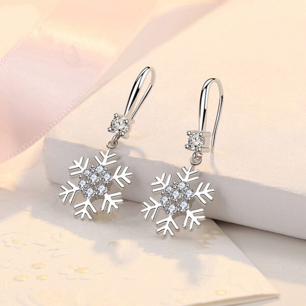 Temperament Snowflake Earrings With Rhinestones Fashion Personalized Christmas Earrings For Women Jewelry - Image 4