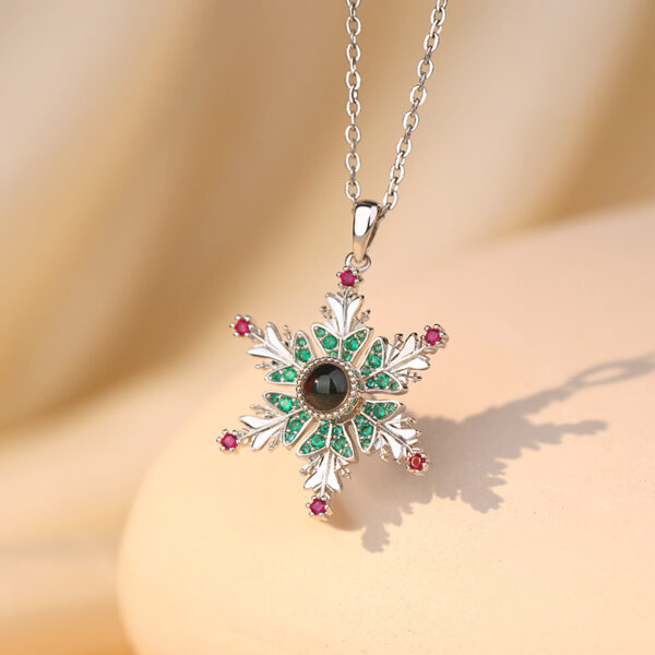 New Christmas Snowflake Necklace With Projection Design For Couples Christmas Gift Women's Clavicle Chain Jewelry - Image 5