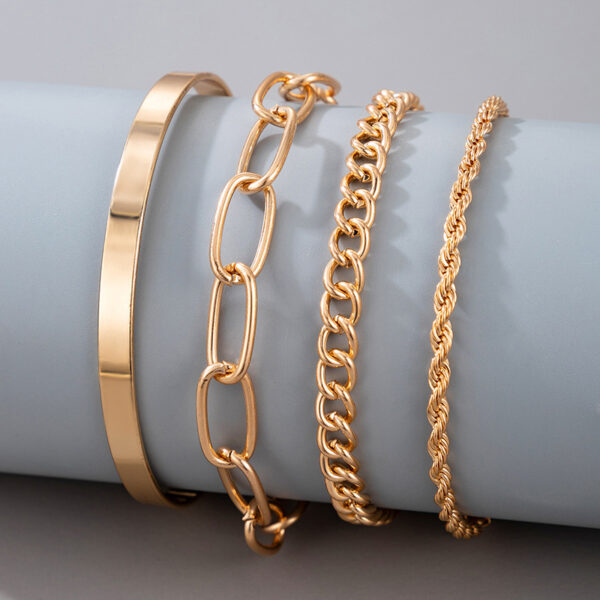 Exaggerated And Minimalist Gold Thick Chain Bracelet Set Of Four Pieces - Image 7